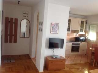 Апартаменты Apartment Topla Херцег-Нови Апартаменты с видом на море-15