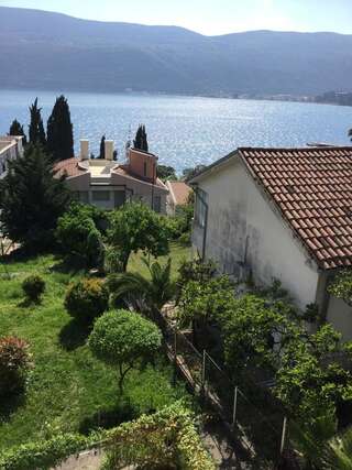 Апартаменты Apartment Topla Херцег-Нови Апартаменты с видом на море-2